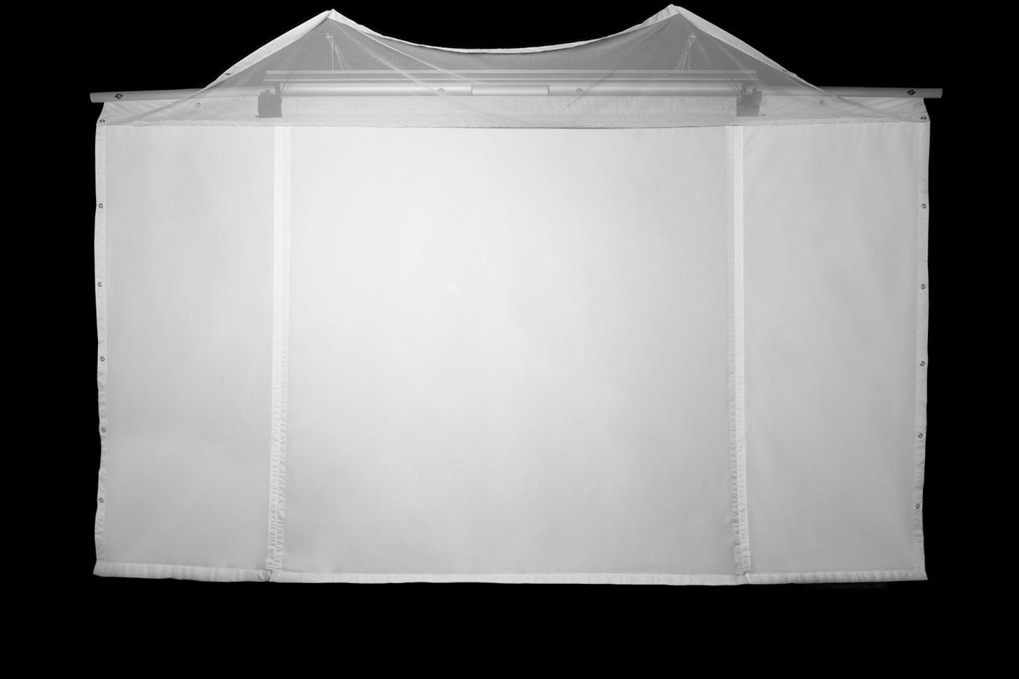 HomeCourse Golf - HomeCourse Retractable Golf ProScreen 180 - Big Horn Golfer