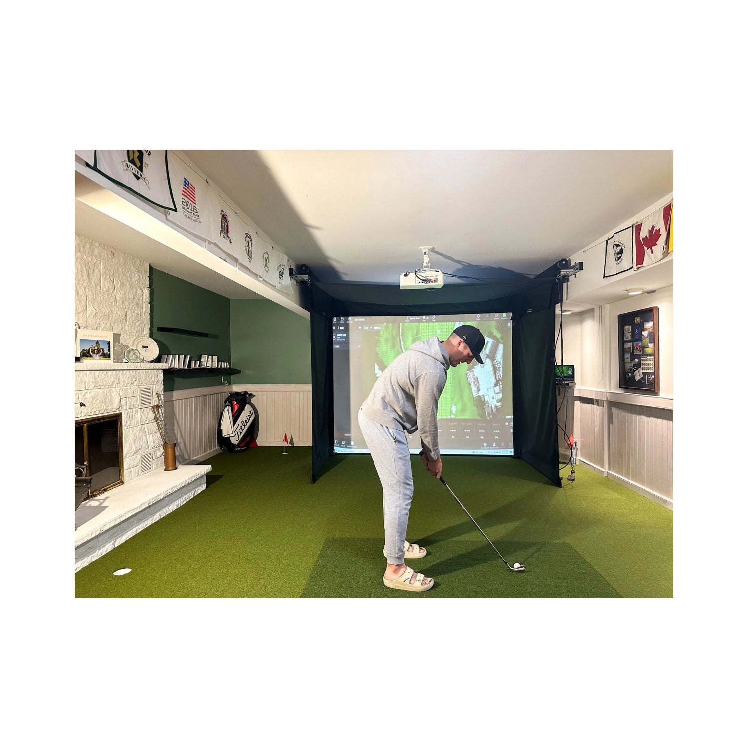 SportScreen-Golf-Studio-in-Use-scaled