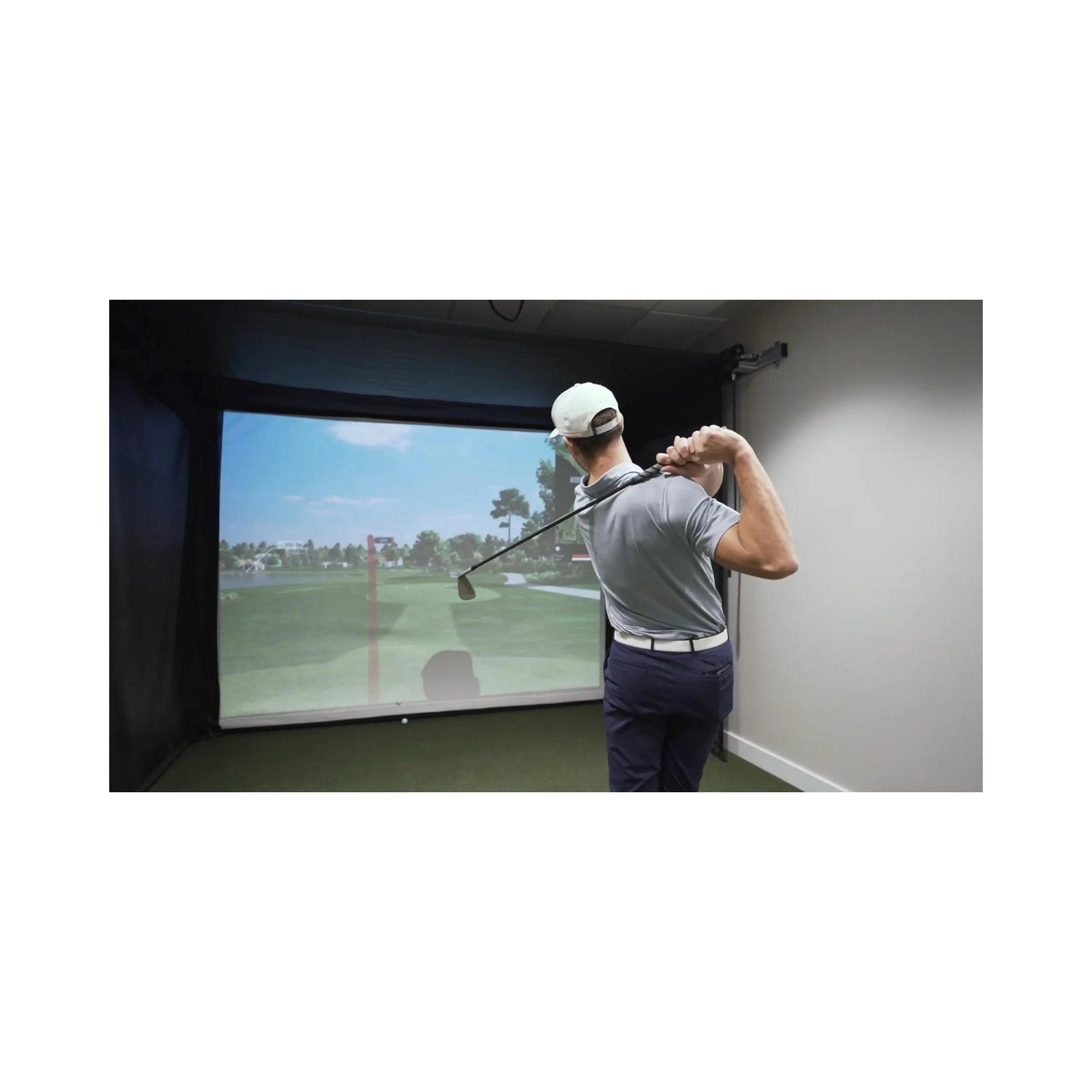 Retractable Golf Impact Screens - Big Horn Golfer