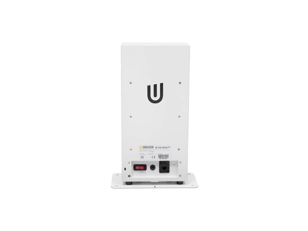 Uneekor EYE MINI CORE Launch Monitor