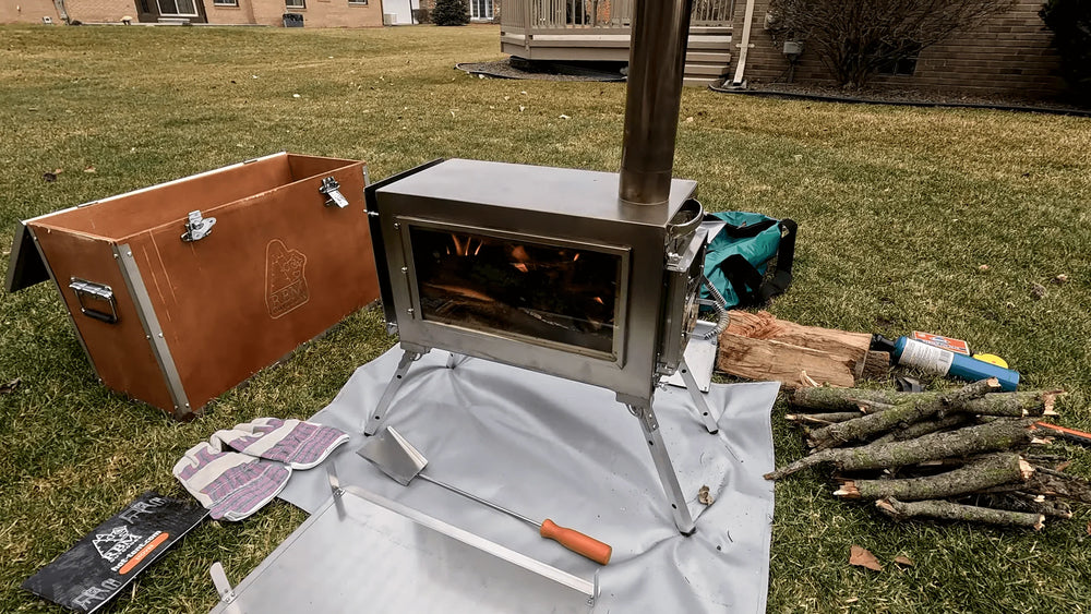 RBM Outdoors Medium Wood Stove With Fire-Resistant Glass "Caminus M"