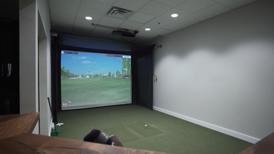 The SportScreen Golf Studio - Vanish 16