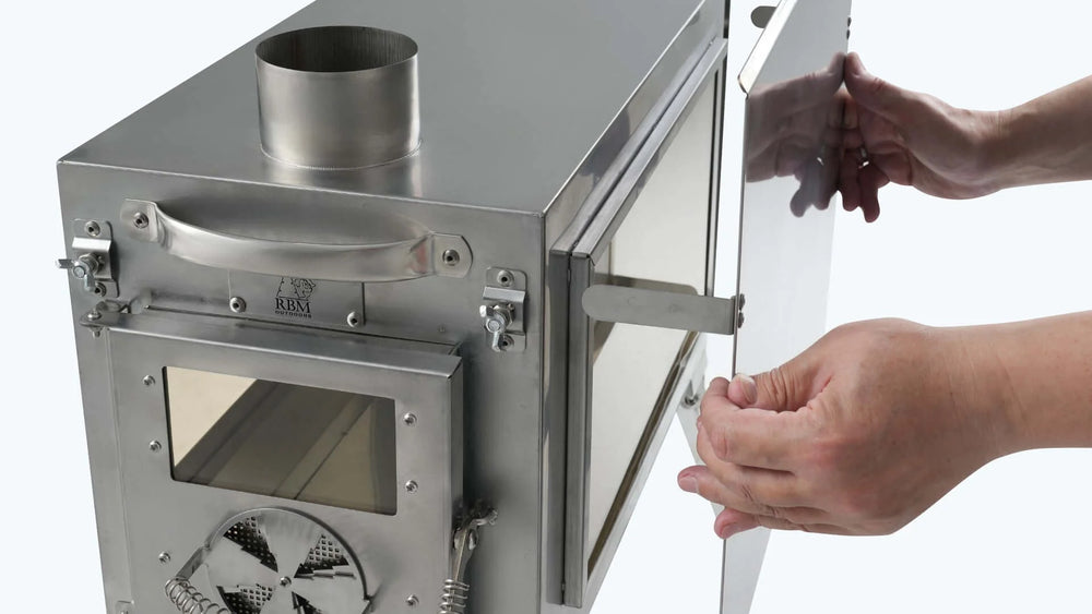 RBM Outdoors Small Wood Stove With Fire-Resistant Glass "Caminus S"