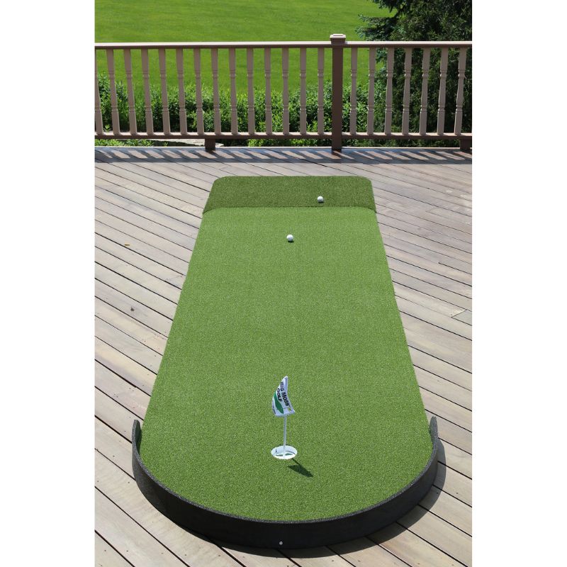 Big Moss Golf - Commander Patio Series Putting & Chipping Green - Big Horn Golfer