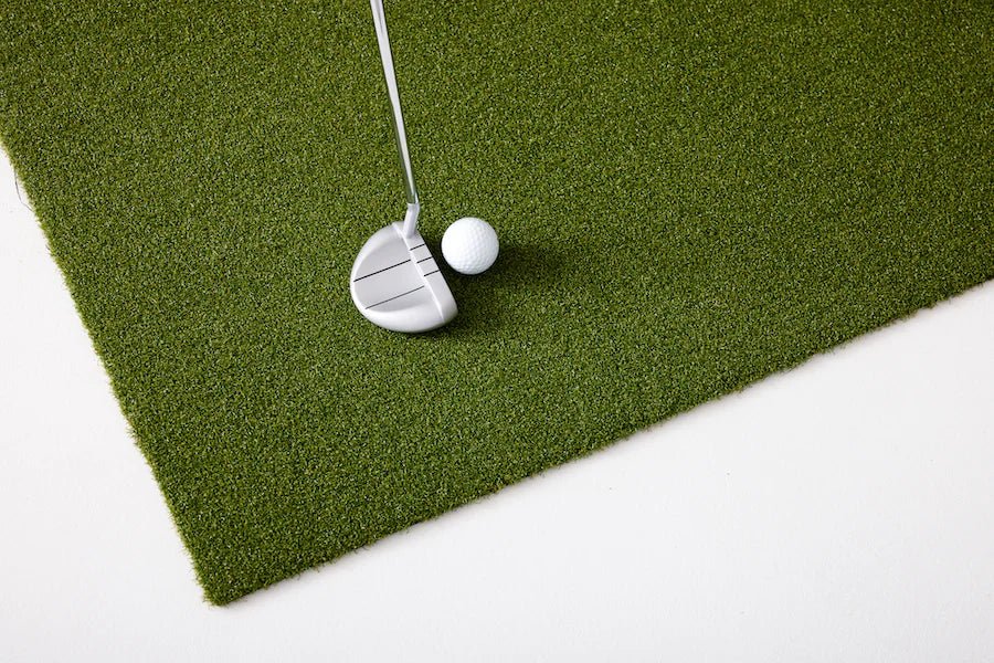 SkyTrak Golf - Golf Simulator Studio Package - Big Horn Golfer