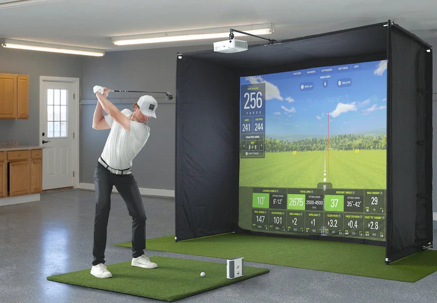 SkyTrak Golf - Skytrak+ Golf Simulator Studio - Big Horn Golfer
