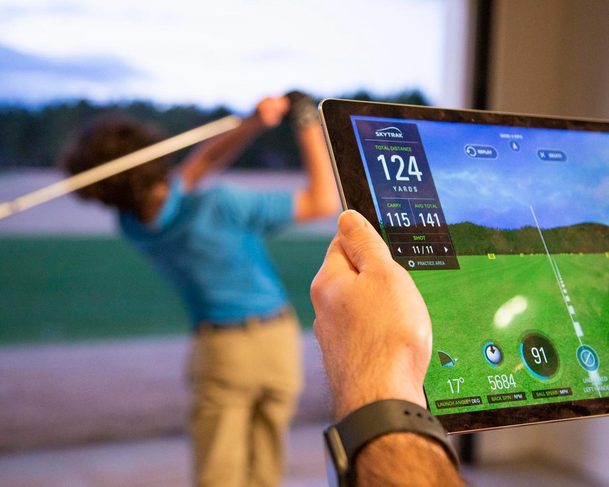SkyTrak Golf - SkyTrak Launch Monitor & Simulator - Big Horn Golfer